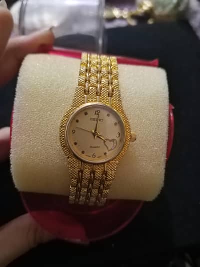 Stylish & Elegant Watch for woman