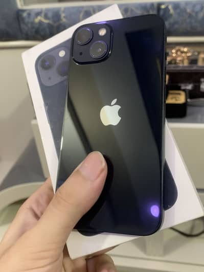 Apple iPhone 13