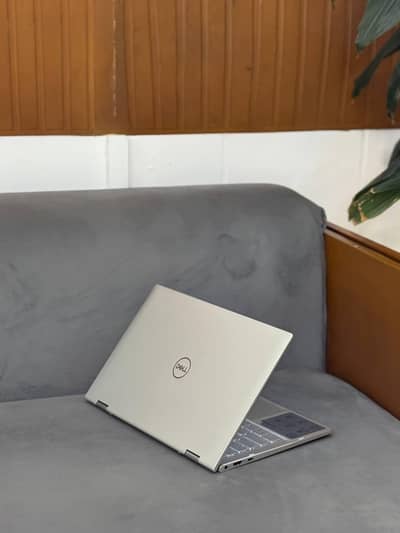 Dell Inspiron 7306