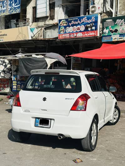 Suzuki Swift DLX 1.3 Automatic (2020) – Excellent Condition