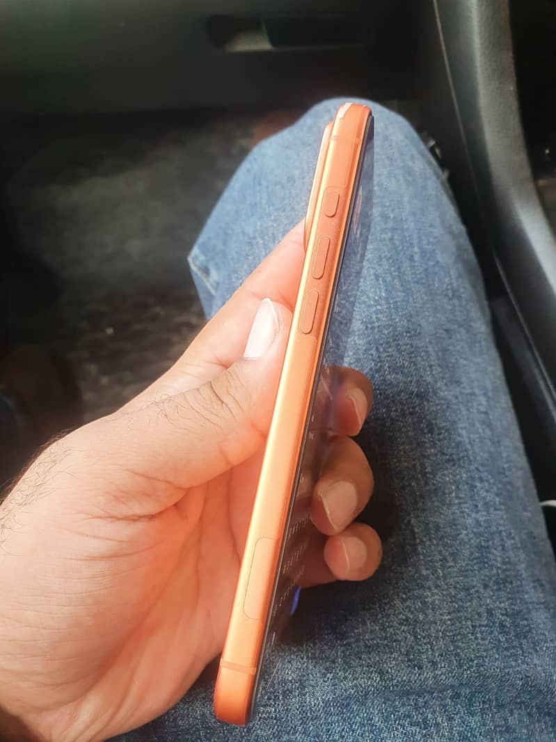 Apple iPhone 17 Pro Max 5