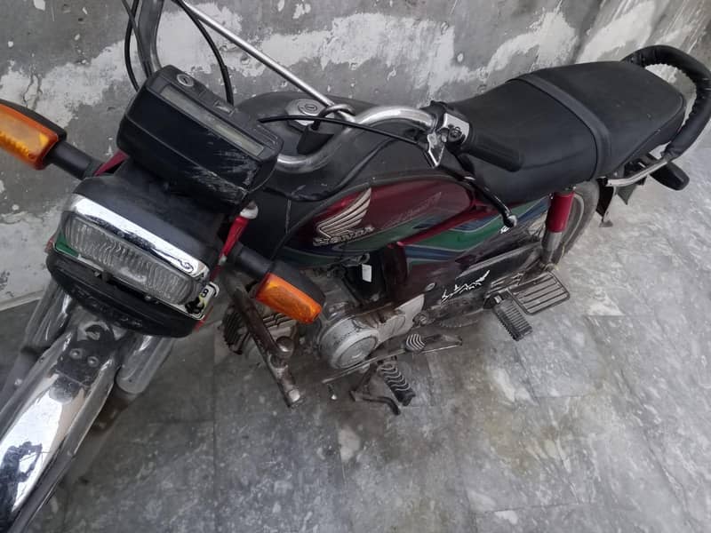CD 70 10/10 condition 3
