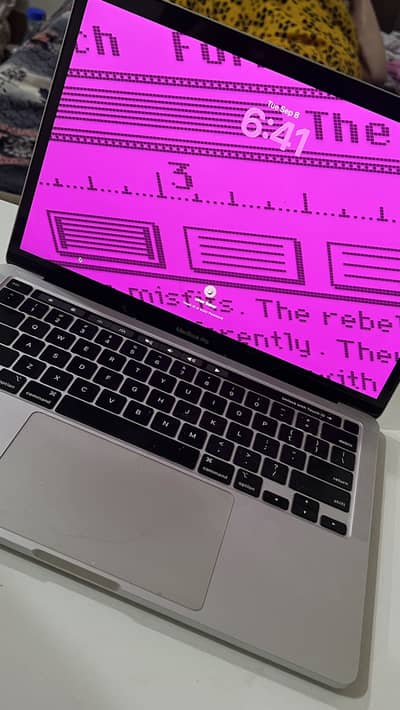 Macbook pro m1 8GB -256GB
