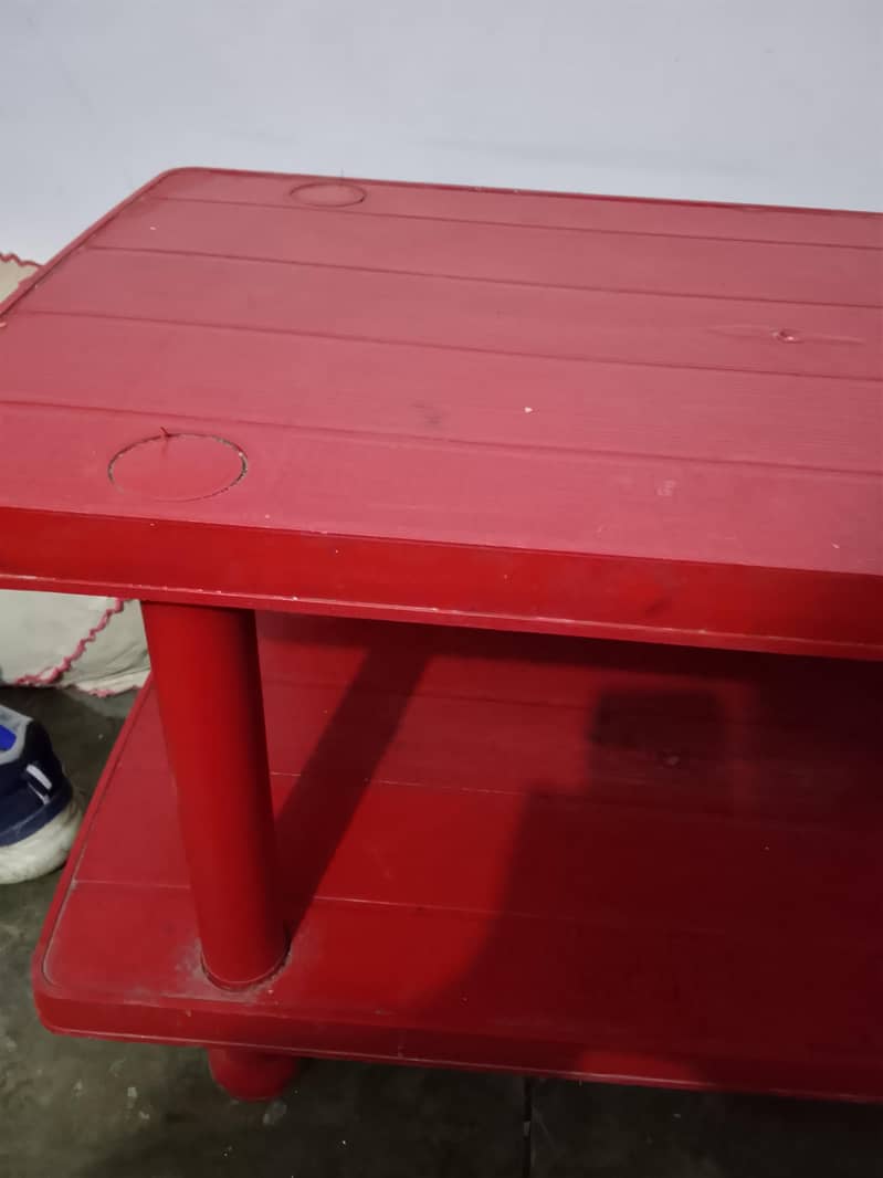 plastic dining Table 0
