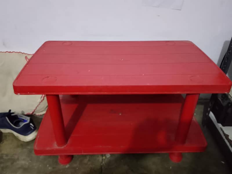 plastic dining Table 3