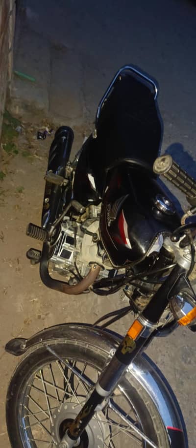 Honda CG 125 Black 2024 model far sale
