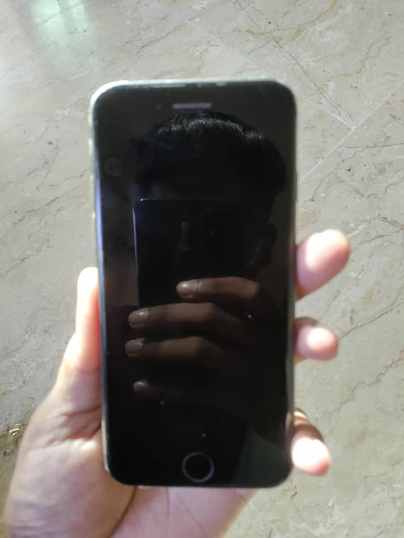 Apple iPhone 8 2