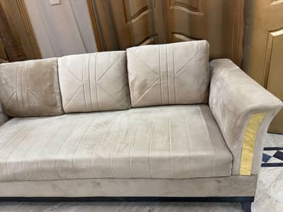 2 sofa sets 3, 2 and 1 seater