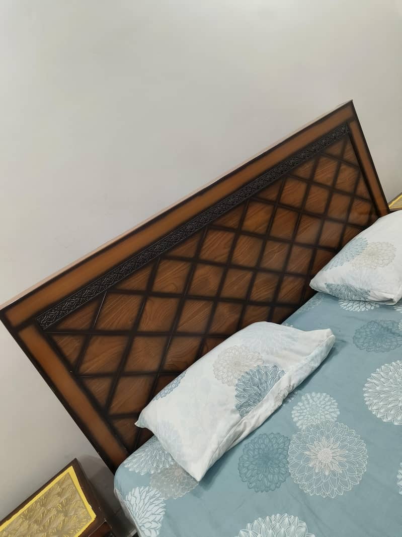 bed without mattress 3