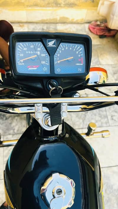 Honda 125 for sale 2026 model new condition only 5700 meter use ha