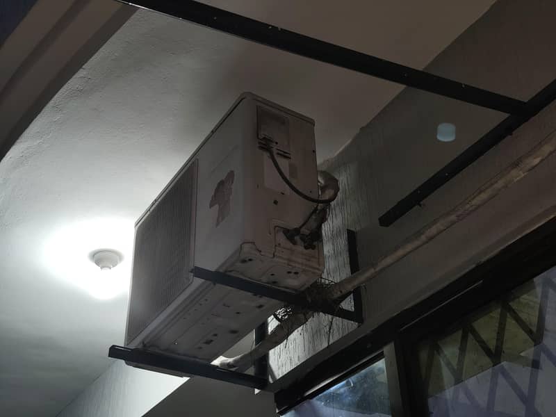 Haier split AC,  1.5 Ton. Immaculate Condition 5