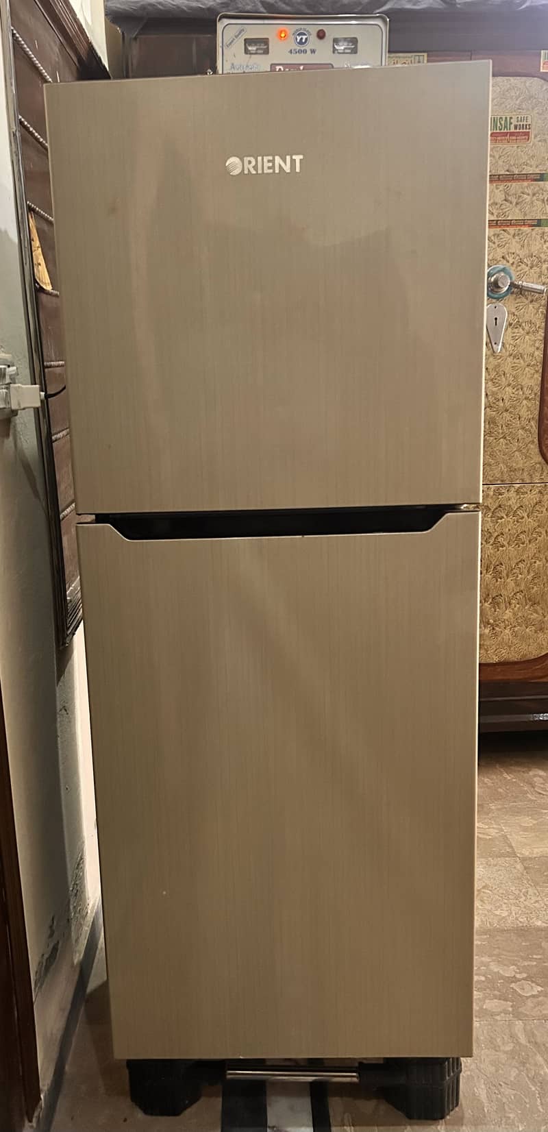 Orient size Medium Fridge 2