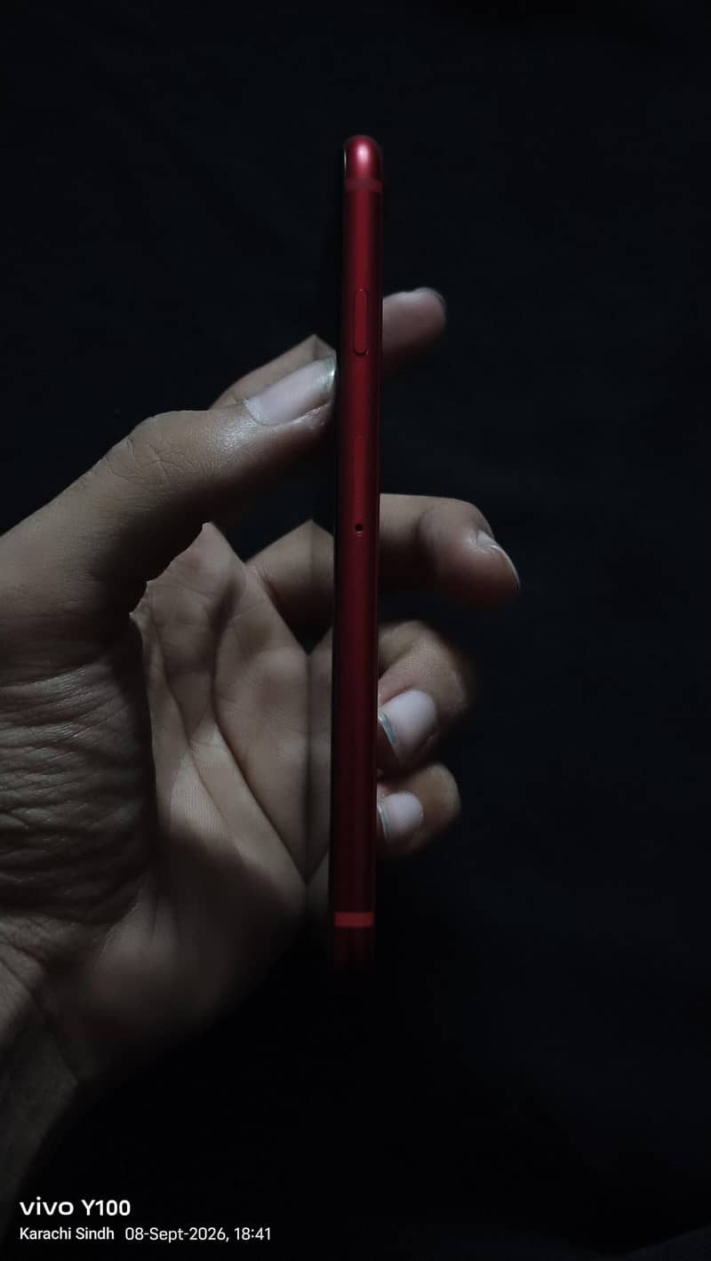 Apple iPhone 8 1