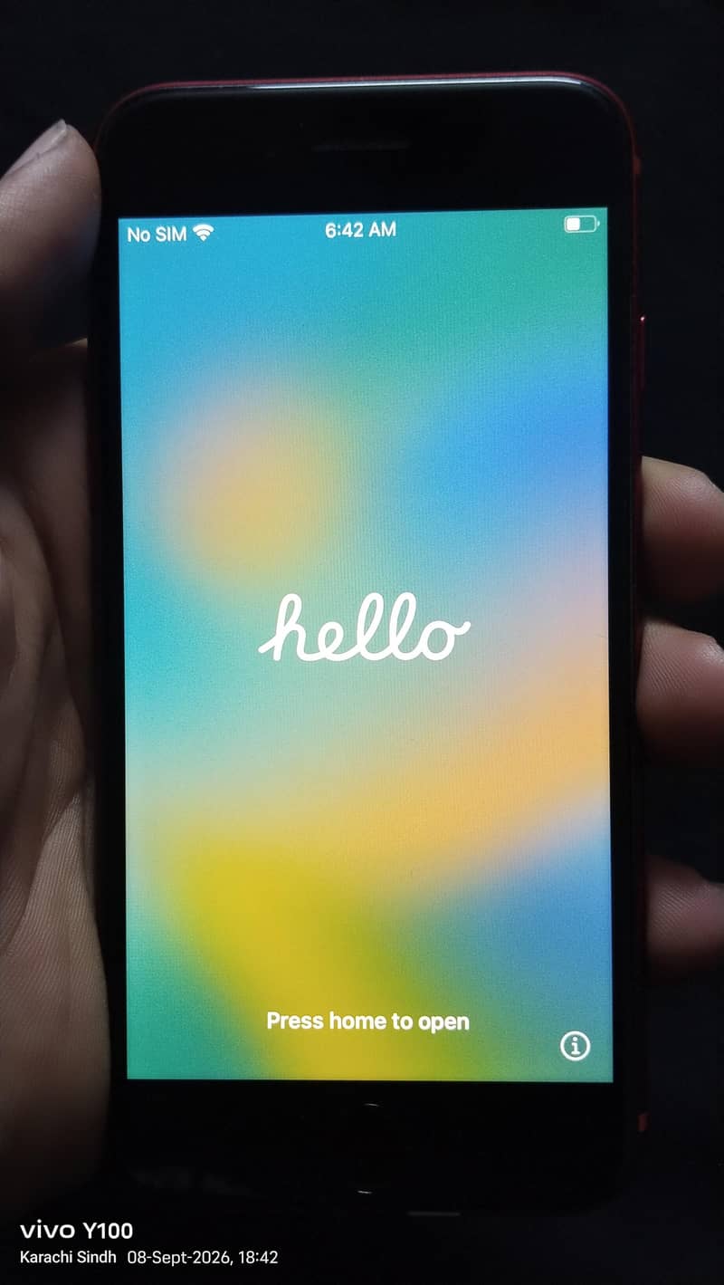 Apple iPhone 8 4