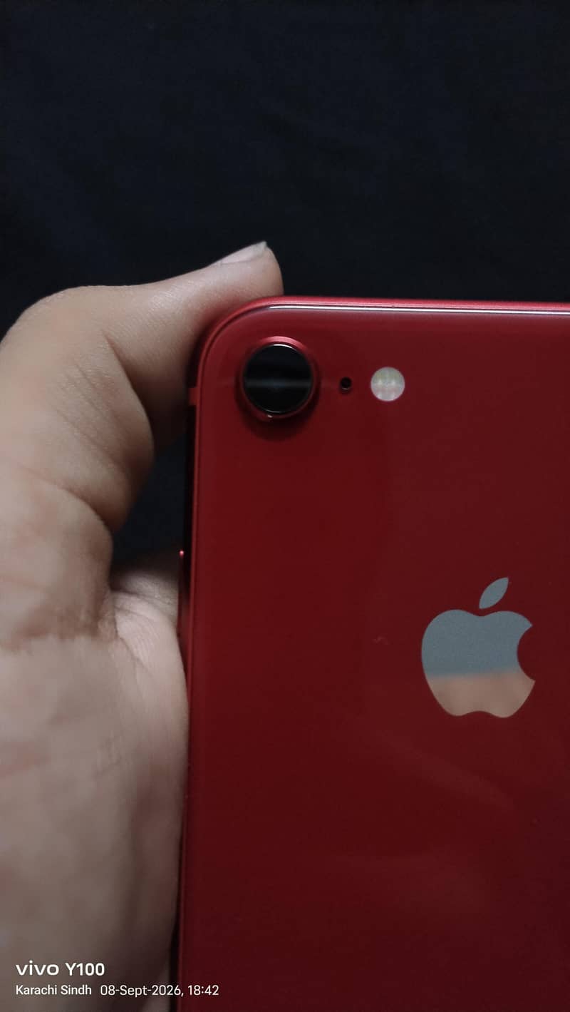 Apple iPhone 8 5