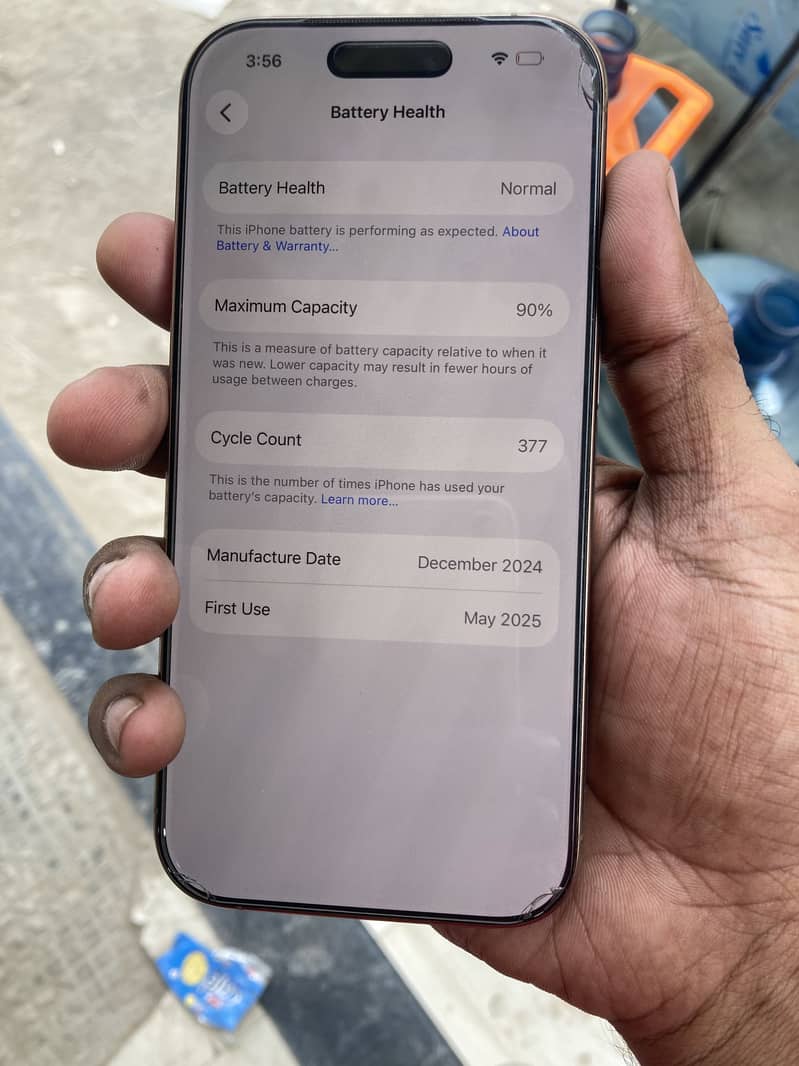 Apple iPhone 16 Pro 1