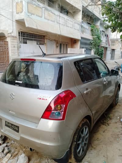 urgent Sell Suzuki Swift 2017 DLX (03333569698)