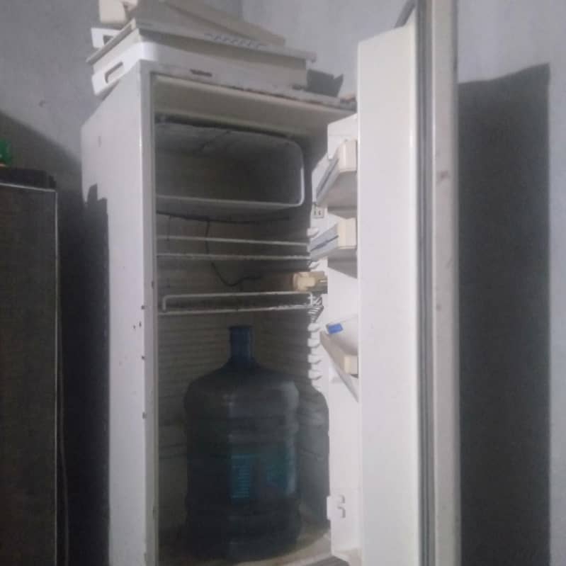 Dawlance fridge 1