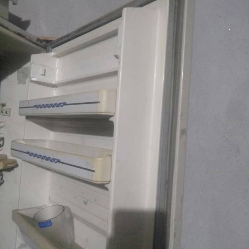 Dawlance fridge 2