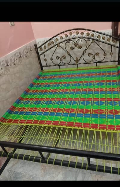 iron bed