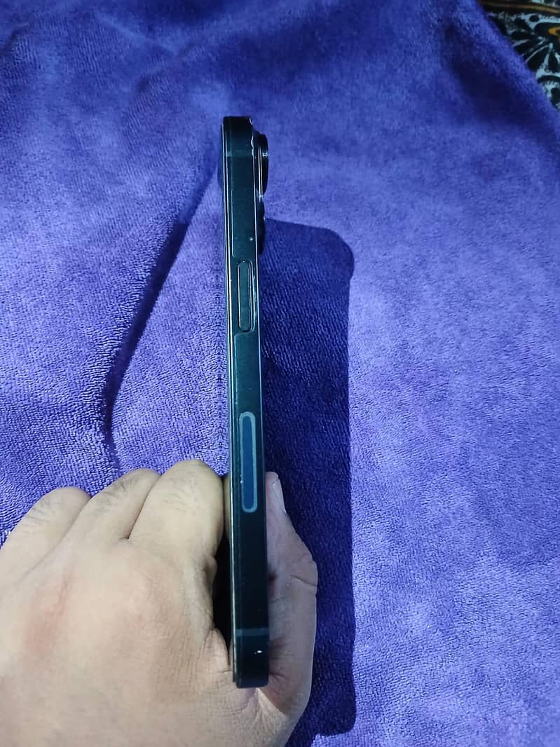 Apple iPhone 14 1