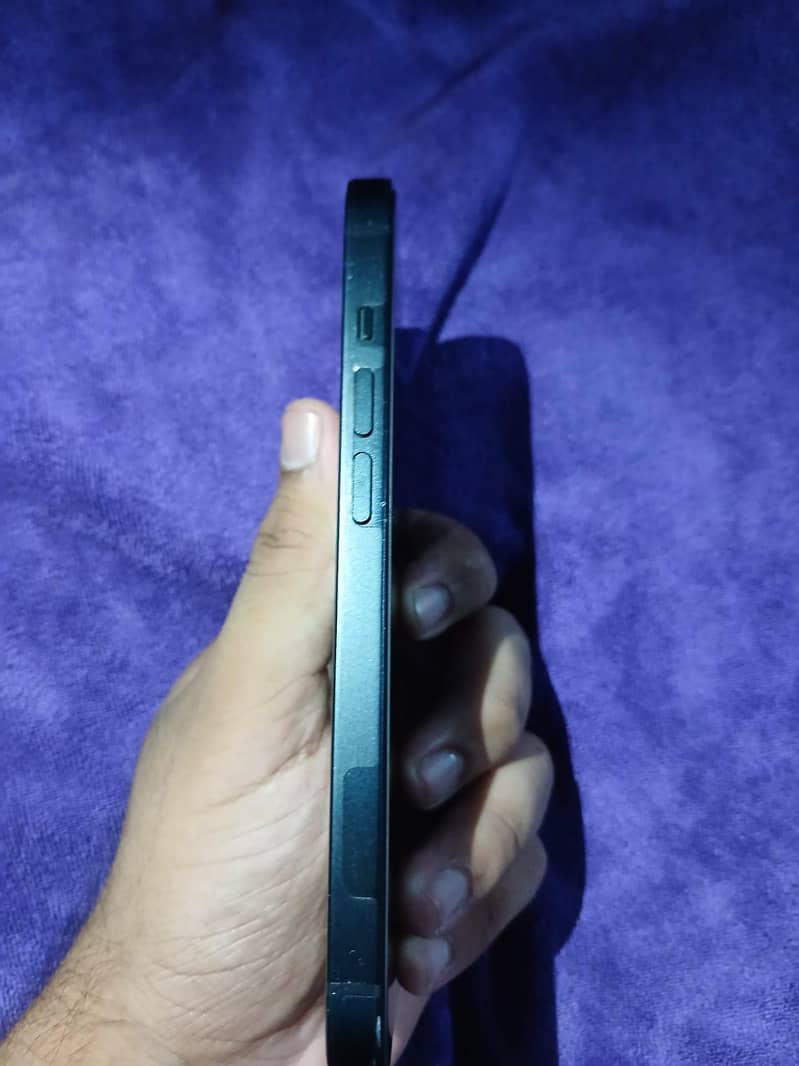Apple iPhone 14 2