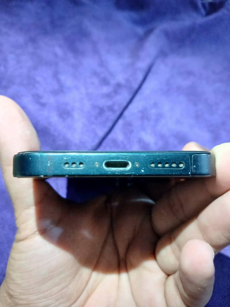 Apple iPhone 14 5