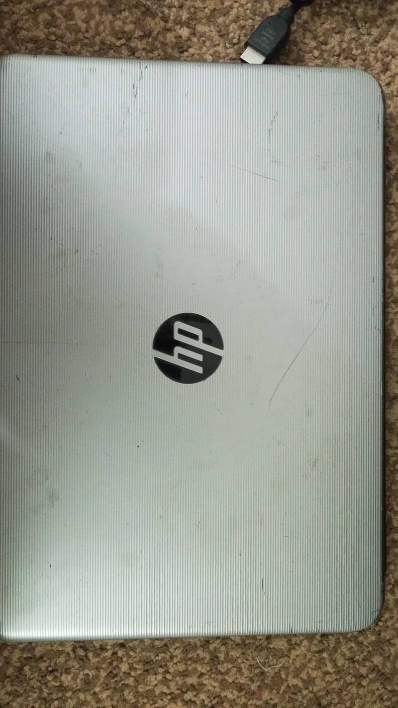 Laptop 0