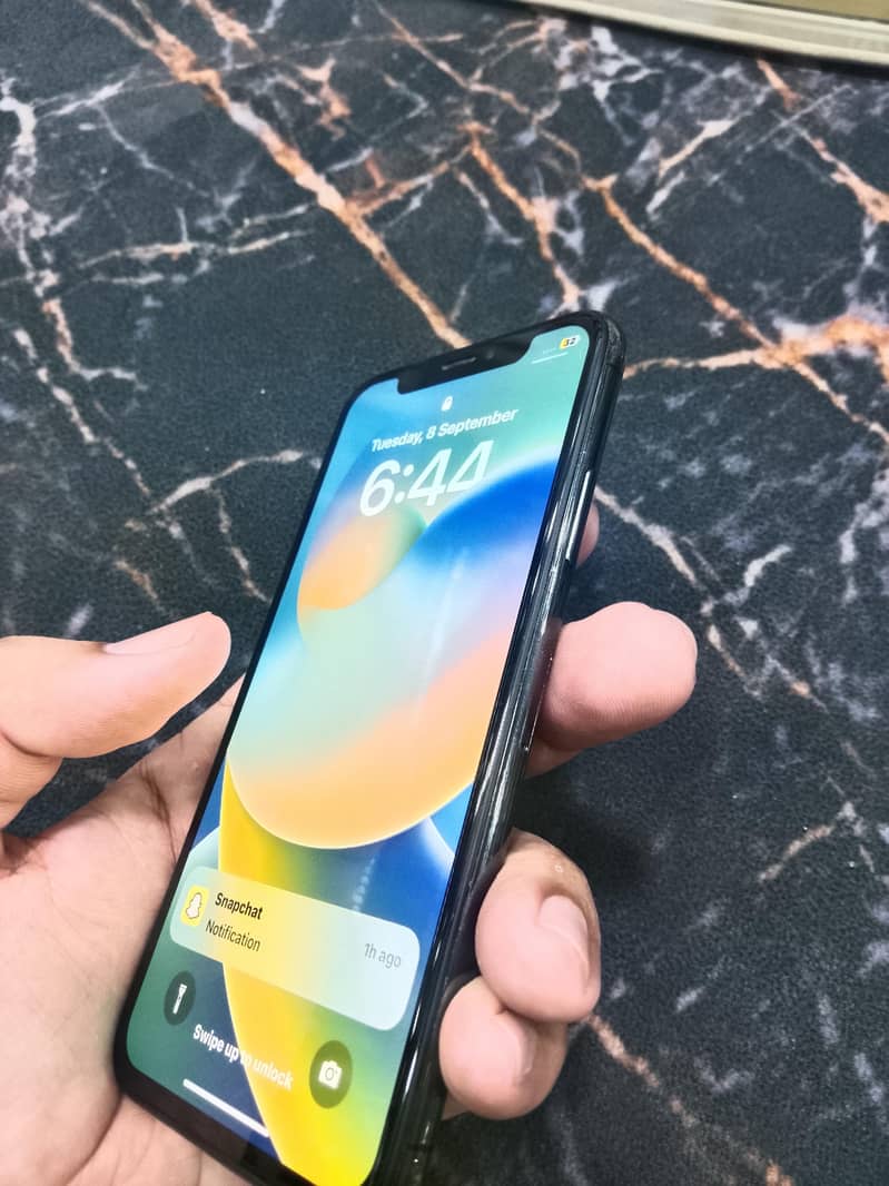 Apple iPhone X 2