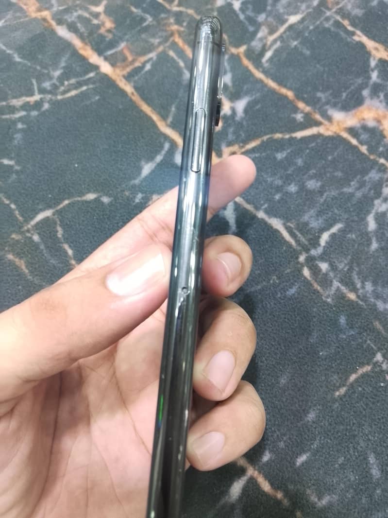 Apple iPhone X 5
