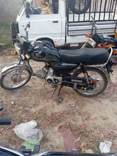 HONDA CD70 Brand New condition. .