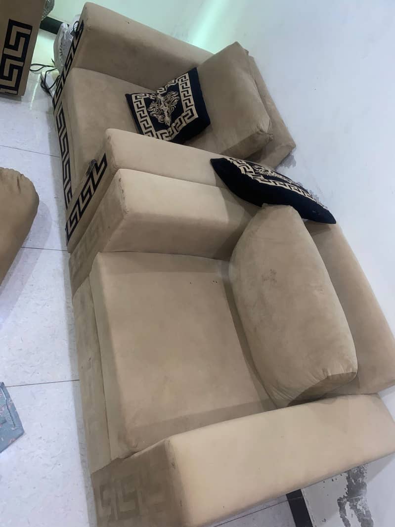 9 seaters Sofa 1