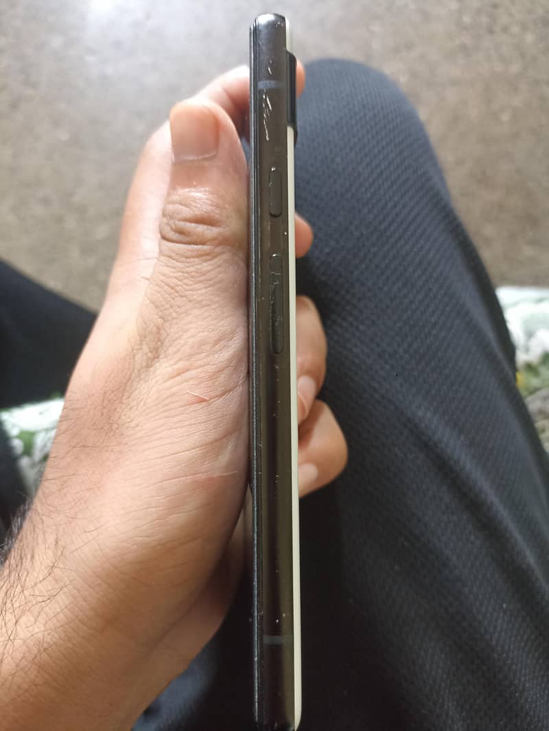 Google Pixel 6a 1