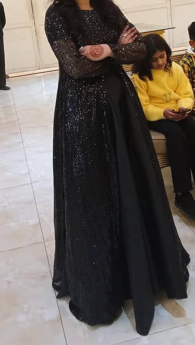 black lehnga