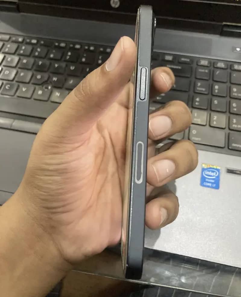 Apple iPhone 13 jv 2
