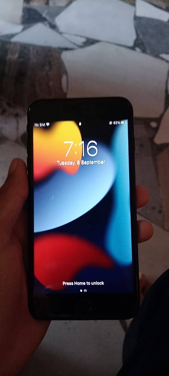 Apple iPhone 7 Plus 2