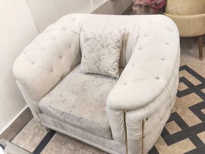 Beautiful 3 Piece Sofa Set | Cream White | Elegant Design