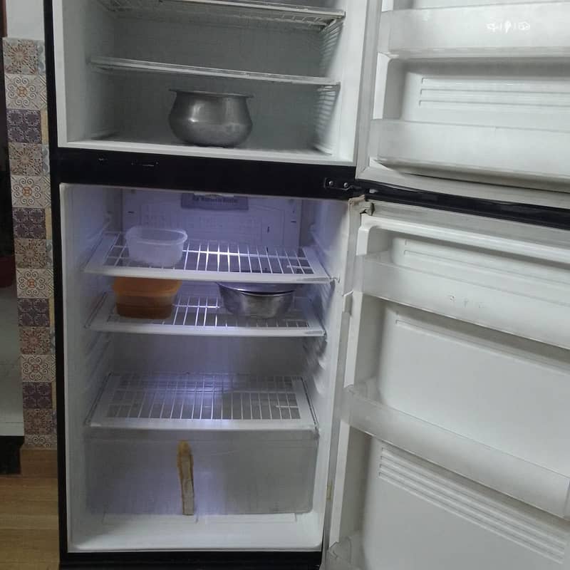 pel Refrigerator 3