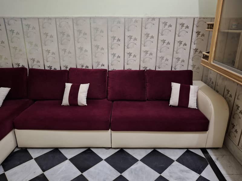 L-Shape Sofa with White Table 2
