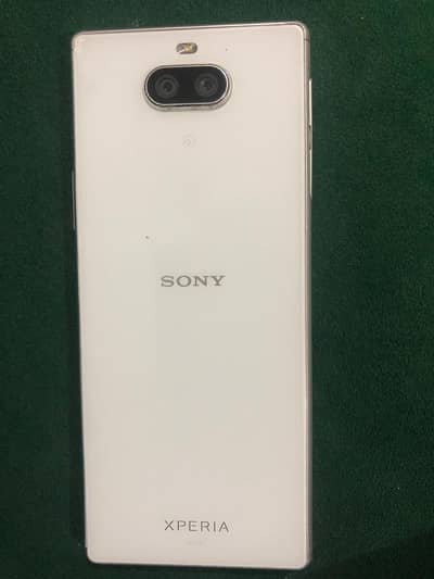 Sony Xperia 8
