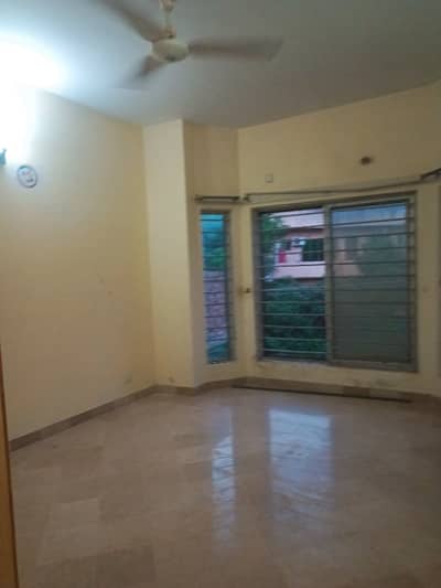 4 Bdrm double story house for rent demond 130000