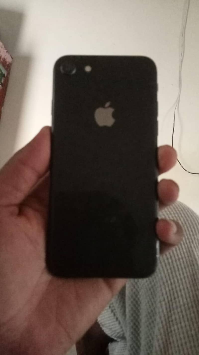 Apple iPhone 8 0