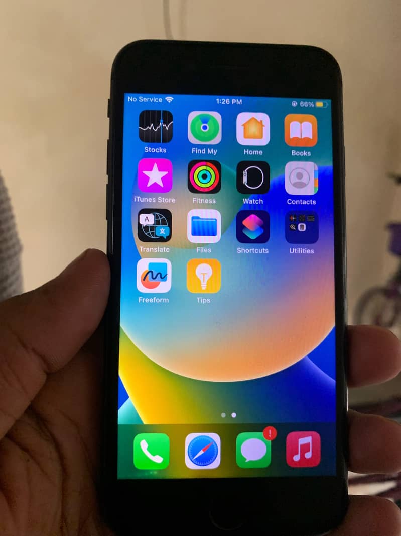 Apple iPhone 8 1