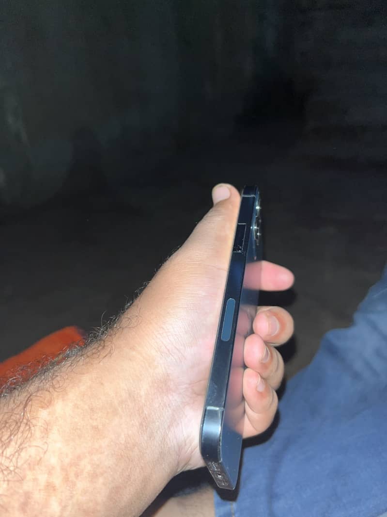 Apple iPhone 12 Pro 4
