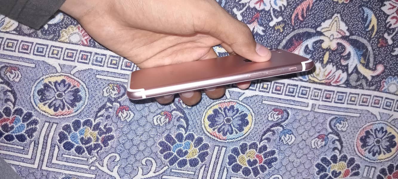 Apple iPhone 7 5