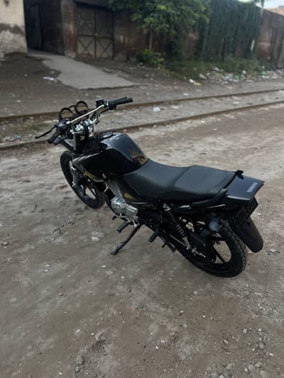 Yamaha ybr g