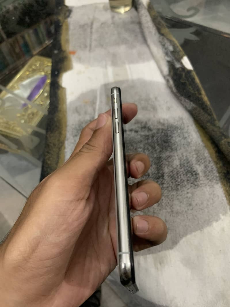 Apple iPhone X 8
