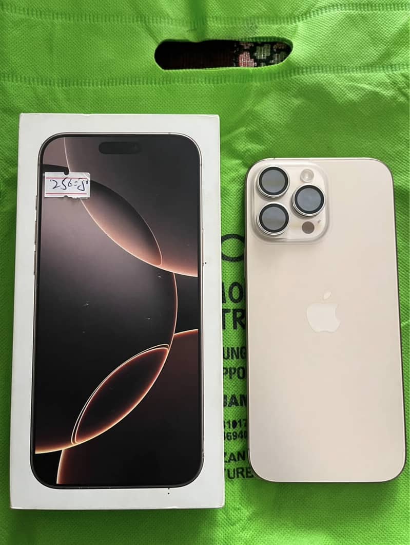 Apple iPhone 16 Pro Max 0