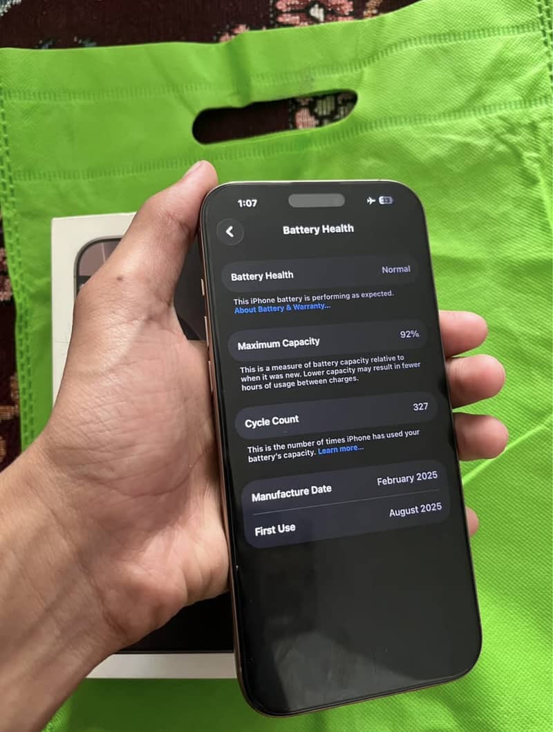 Apple iPhone 16 Pro Max 2