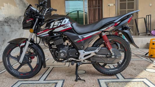 Honda CB 150F BLACK LUSH 10/10